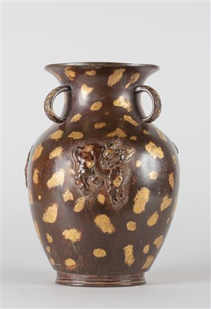Arte Cinese Vaso in bronzo decorato con tocchi dorati Cina, dinastia Qing,...