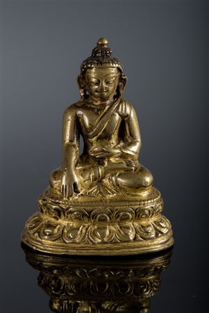Arte Himalayana Statua in bronzo dorato raffigurante Buddha Sakyamuni...