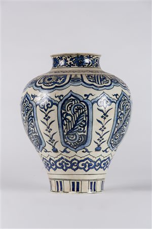 Arte Islamica Vaso in ceramica in stile safavide marcato Samson Francia, XIX...